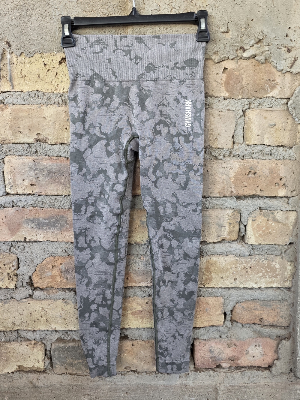 Gymshark Grey Camo Adapt Seamless Scrunch Leggings XS